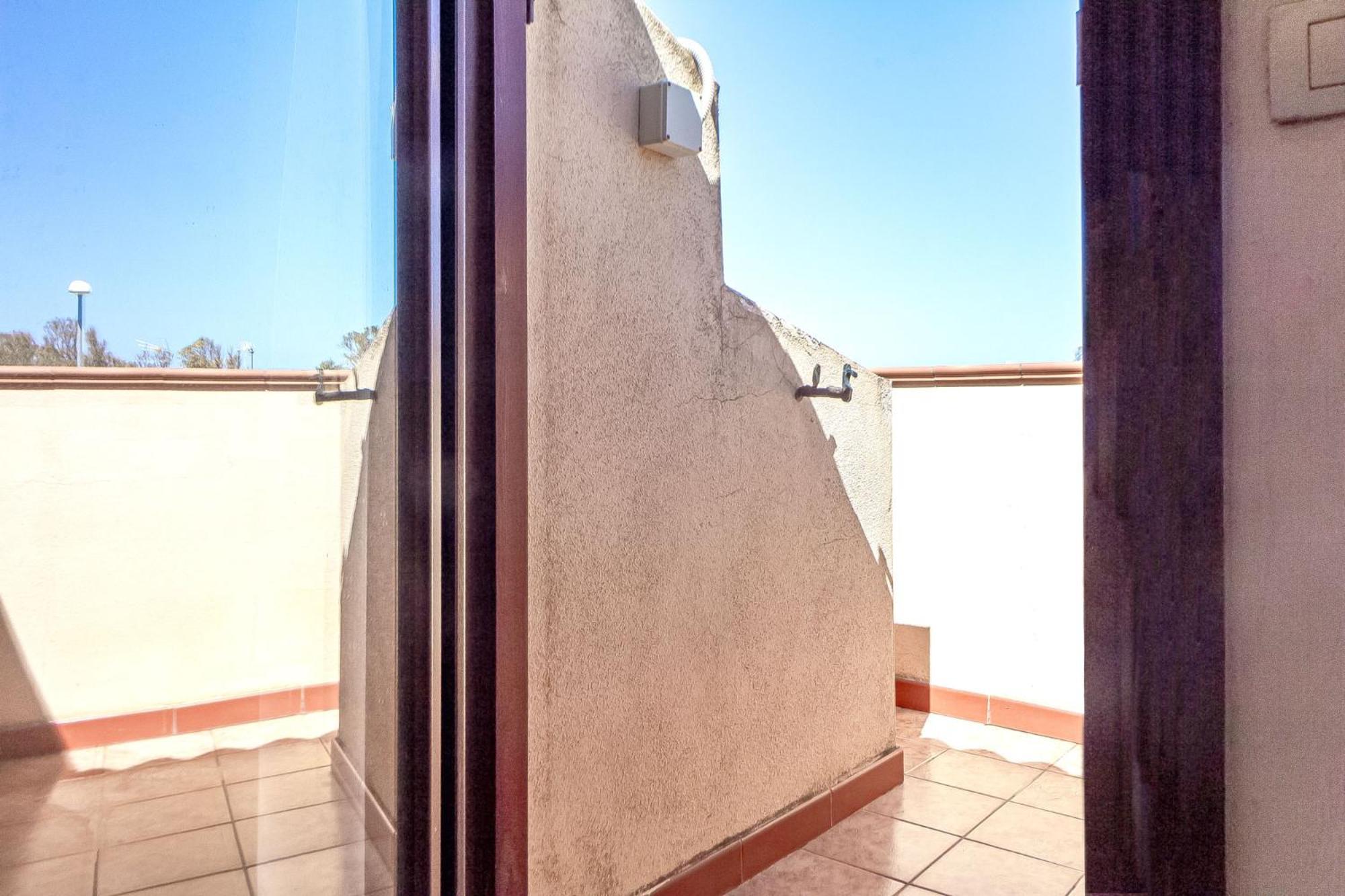 Charlotte Apartment - For Family And Groups Porto Torres Exterior photo